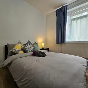 https://globe-rooms.cambridgehotelsuk.com